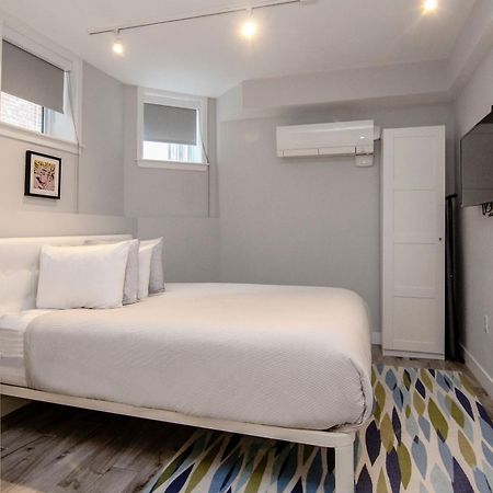 A Stylish Stay W/ A Queen Bed, Heated Floors.. #3 บรูคไลน์ ภายนอก รูปภาพ